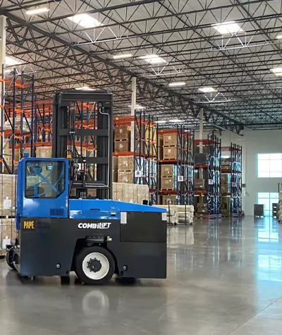 warehouses-rection-material-shifting